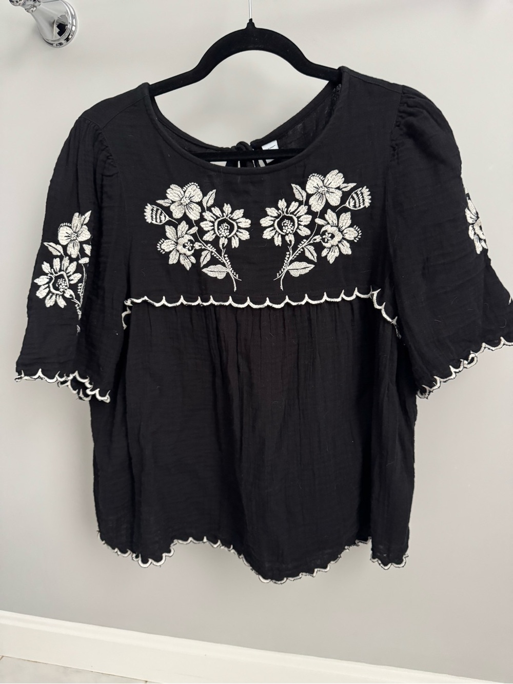 Old Navy Black Peasant Blouse with White Floral Embroidery